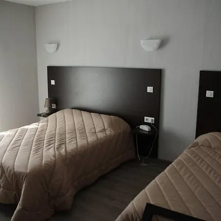 Hotel De Bordeaux 3*