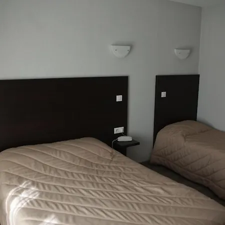 Hotel De Bordeaux 3*